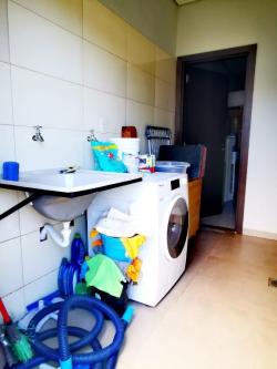 Dúplex amoblado con piscina en el barrio Santa María en Encarnación - Imagen 18
