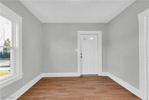 E Th St Unit /dn, Newburgh Heights, Home For Rent in Cleveland - Image 1
