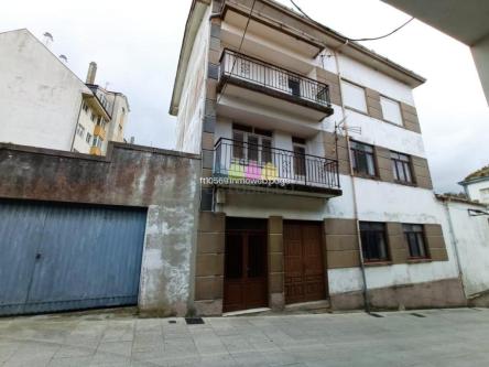 EDIFICIO RESIDENCIAL EN CELEIRO en Narón - Imagen 1