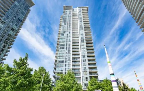 EMERALD CITY 2 CONDOS in Clarington - Image 1