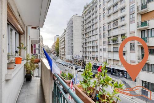 EMPLACEMENT N°1 à Vanves - Photo 1