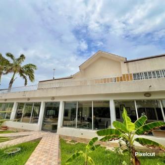 EN VENTA CASA C.R LAS VILLAS en Lecherías - Imagen 2
