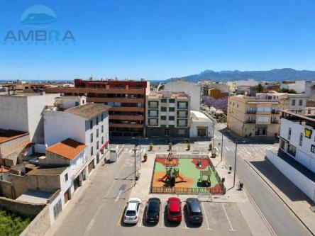 ESPECTACULAR PISO EN PLENO CENTRO en Oliva - Imagen 1
