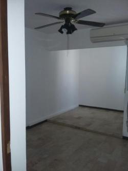 EX2111 CASA EN VENTA EN RESIDENCIAL EL ROBLE EN ESCOBEDO en San Nicolás de los Garza - Imagen 3