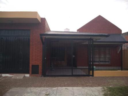 EXCELENTE PROPIEDAD 4 AMBIENTES AMPLIO TERRENO en Inmomap en Río Cuarto - Imagen 1