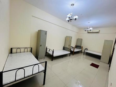 EXECUTIVE BED-SPACE MEN in Sharjah - Image 2