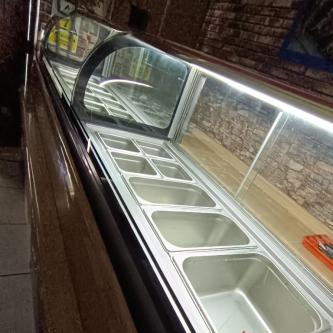 EXHIBIDORA DE COMIDA Y PRODUCTOS FRIOS en Lima - Imagen 1