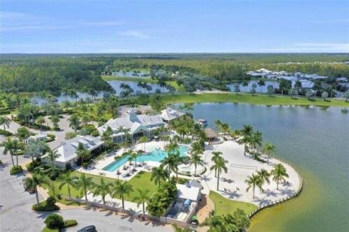 Edgewater Cir, Naples, Home For Rent in Bonita Springs - Image 1