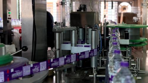Efficient Labeling Machine for Precision – Aim Technologies in Surat - Image 1