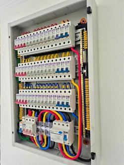 Electrical Contractor Dubai in Dubai - Image 1