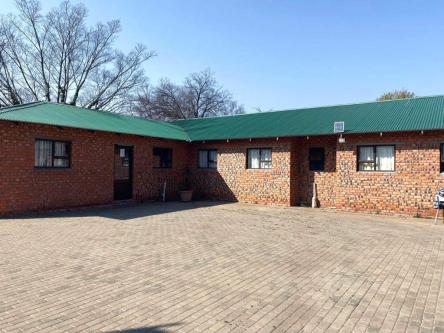 Elite Student Accommodation Investment Opportunity brought … in Bloemfontein - Image 1
