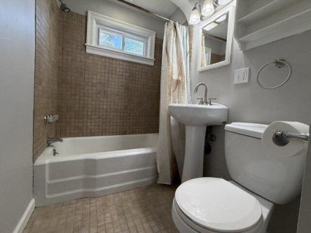 Elmdale St, West Springfield, Home For Sale in Springfield - Image 1