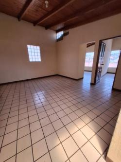 En Renta Local edificio comercial Quetzaltenango Zona 1 en Quetzaltenango - Imagen 1