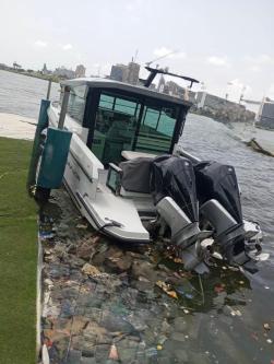 En vente bateau saxdor 320 GTO 2 moteur 300cv v8 à Abidjan - Photo 1