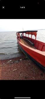 En vente pinasse en bois 15m avec moteur 18cv immatriculé à Abidjan - Photo 4