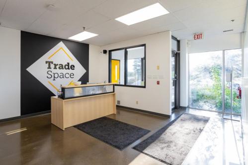 Enclosed 375 Sqft Space for Rent – NE Calgary in Calgary - Image 3