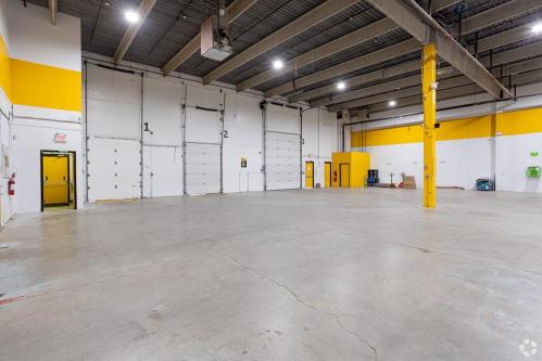 Enclosed 375 Sqft Space for Rent – NE Calgary in Calgary - Image 7