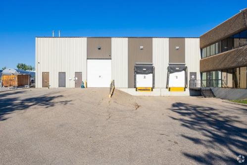 Enclosed 375 Sqft Space for Rent – NE Calgary in Calgary - Image 6