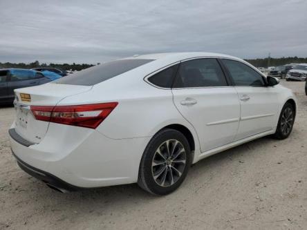 FIRST HAND 2016 TOYOTA AVALON XLE in Lagos - Image 3