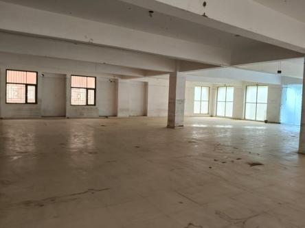 FOR RENT 1000 MTR BUILDING in Gautam Budh Nagar - Image 6
