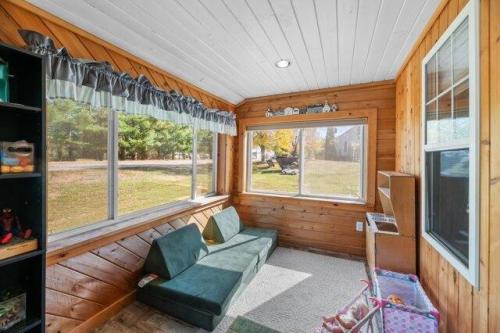 Fairbanks Rd, Farmington, Home For Sale in Bangor - Image 1