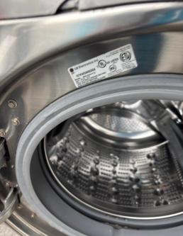 Fairly Used LG Washer And Dryer Set For Sale in Phoenix - Image 4