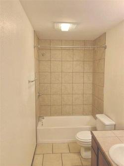 Falcon Ct Apt,norman, Condo For Rent in Oklahoma City - Image 1