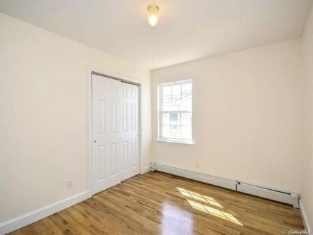 Firwood Rd Unit B, Port Washington, Home For Rent in Hempstead - Image 1
