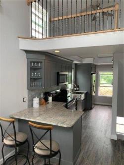 Follett Rd, Narragansett, Home For Rent in Warwick - Image 1