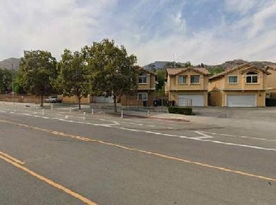 Foothill Blvd Unit 15 in Santa Clarita - Image 1