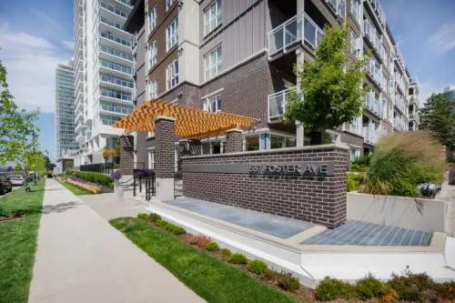 Foster in Port Moody - Image 1