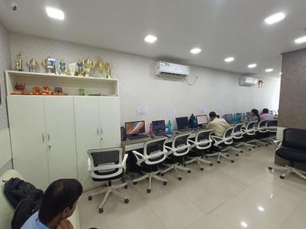 Fully Furnished Office Space For Rent At Newtown in Jādabpur - Image 5