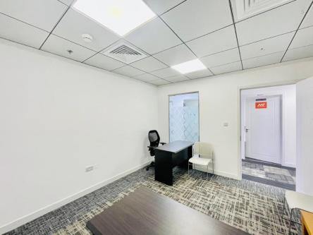 Fully Set-Up Office Workspace II Inclusive Amenities II Tawtheeq in Madīnat Zāyid - Image 2