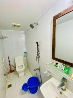 Furnished 2-Room Flat Rent in Bashundhara R/A in Dhaka - Image 1