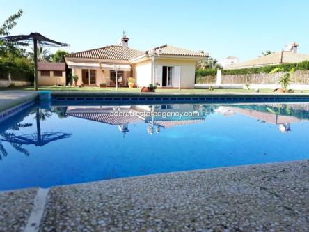 GENERIC ADVERTISEMENT. HOUSES FOR RENT IN ROTA. LISTED IN … en Rota - Imagen 1