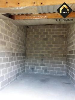 Garage allée du Roussillon à Châteauroux - Photo 1