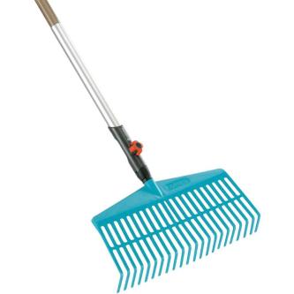 Gardena COMBISYSTEM Lawn Rake 1.3m in Glasgow - Image 1