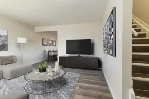 George Court in Leduc - Image 1