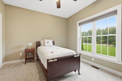 Gilbert Rd, Southampton, Home For Sale in Springfield - Image 1