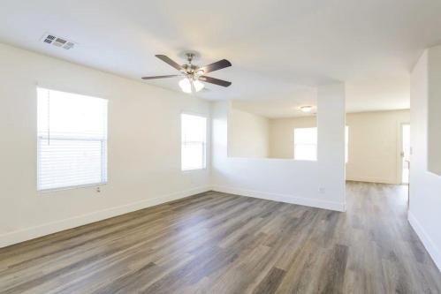 Great Location House For Rent 3Bed CALL NOW in Spring Valley - Image 2