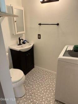 Greenway N, Albany, Home For Rent in New York - Image 1