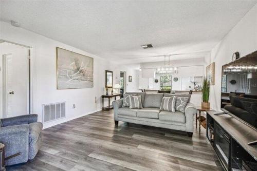 Greystone Dr Unit,hudson, Condo For Rent in Spring Hill - Image 1