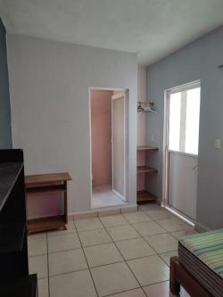 HABITACIÓN CON ENTRADA INDEPENDIENTE en Cuernavaca - Imagen 1