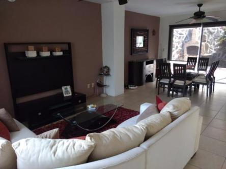 HERMOSA CASA EN RENTA AMUEBLADA CON ALBERCA, ACABADOS MODERNOS. en Boca del Río - Imagen 4