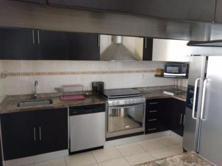 HERMOSA CASA EN RENTA AMUEBLADA CON ALBERCA, ACABADOS MODERNOS. en Boca del Río - Imagen 8