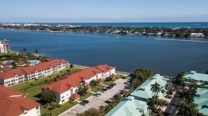 Half Moon Cir Apt E, Hypoluxo, Condo For Rent in Boynton Beach - Image 1