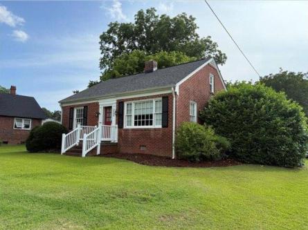 Hayes Rd, Hayes, Home For Sale in Hampton - Image 1