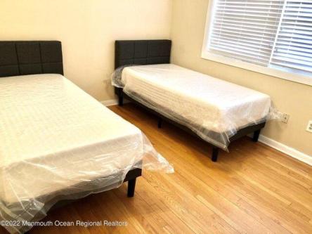 Hendrickson Pl Unit Winter, Oakhurst, Home For Rent in Middletown - Image 1