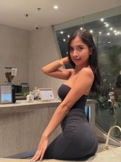 Hi, dear open service available Nuru massage full body.., Makass in Makassar - Image 3