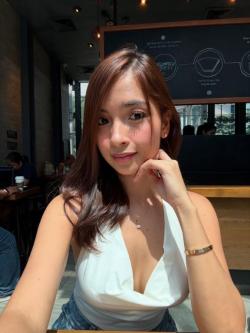 Hi, dear open service available Nuru massage full body.., Makass in Makassar - Image 2